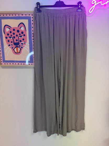 Pantalone over JADE