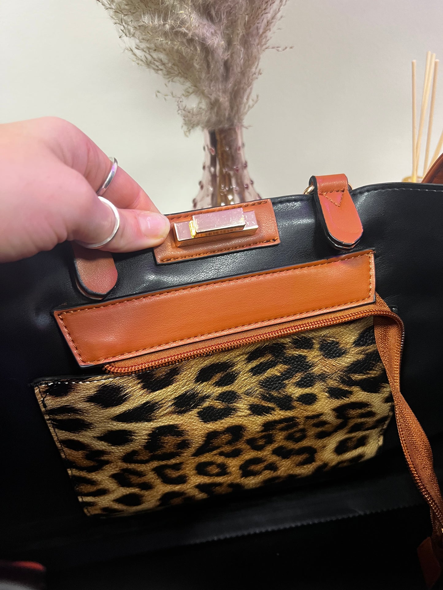 Shopper LEO