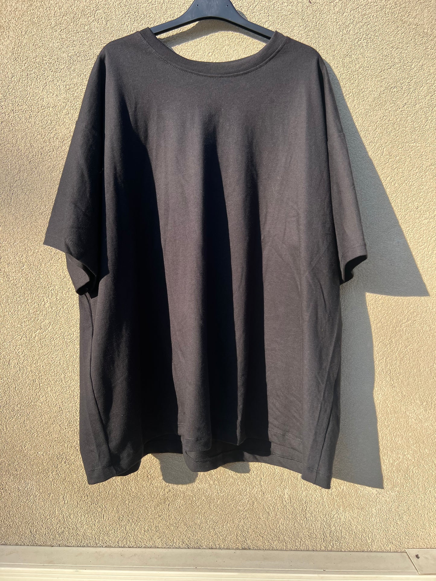 T-shirt over BASIC MAN